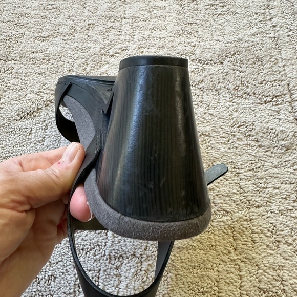 Dansko black wedge heels with leather upper - Picture 5 of 11